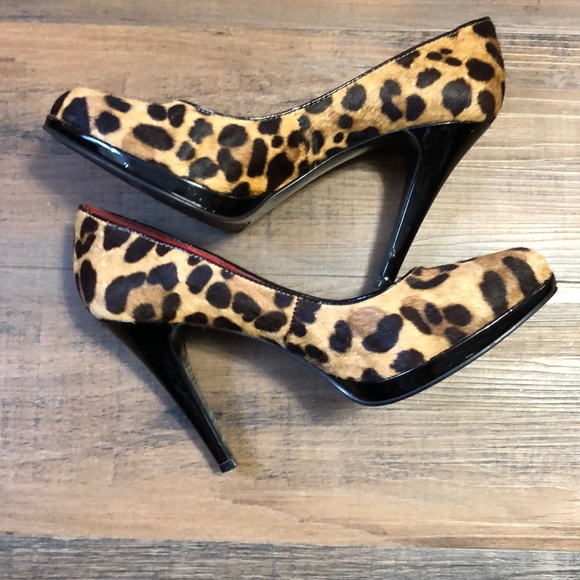 Shoes - Picture 3 of 5